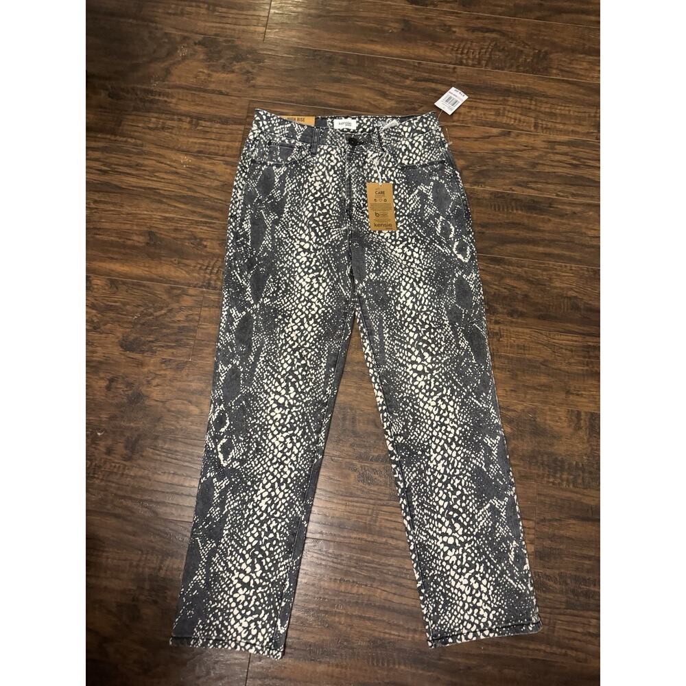 Kenzie Women’s Jeans Size 6/28 Ella High Rise Straight Leg Snake Print Black